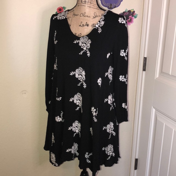 Altar'd State Dresses & Skirts - 🔴 💕 Altar’d State Swing Dress